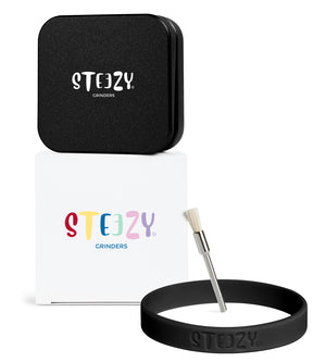 STEEZY® Classic | High-Class Grinder | 63mm | 2-piece herb grinder | Square | CNC-machined aluminum alloy | Neodymium magnetic closure | Includes brush & "Black Beauty" tapping band