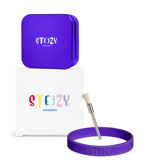STEEZY® Pocket | High-Class Grinder | 55mm | 2-Piece Herb Grinder | Square | CNC-machined aluminum alloy | Neodymium magnetic closure | Includes brush & tapping band "Ultra Purple"